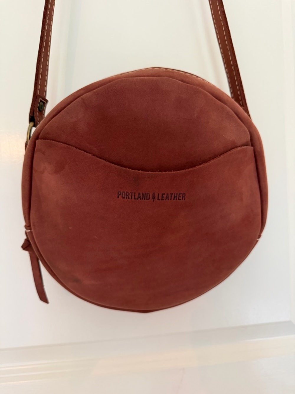 PLG Portland Leather Goods Large circle crossbody in Mauve suede.